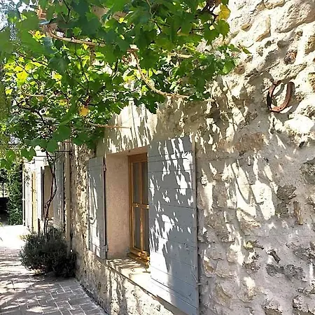 Les Champs De Provence 4*